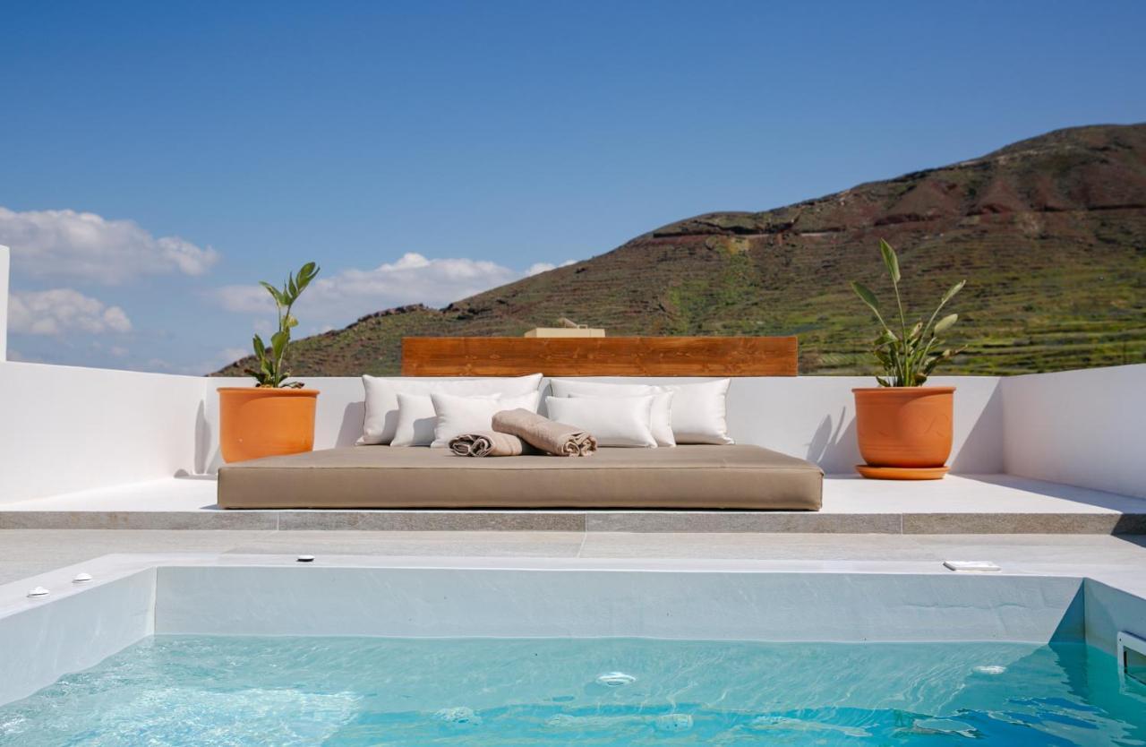 Villa Vino Santorini