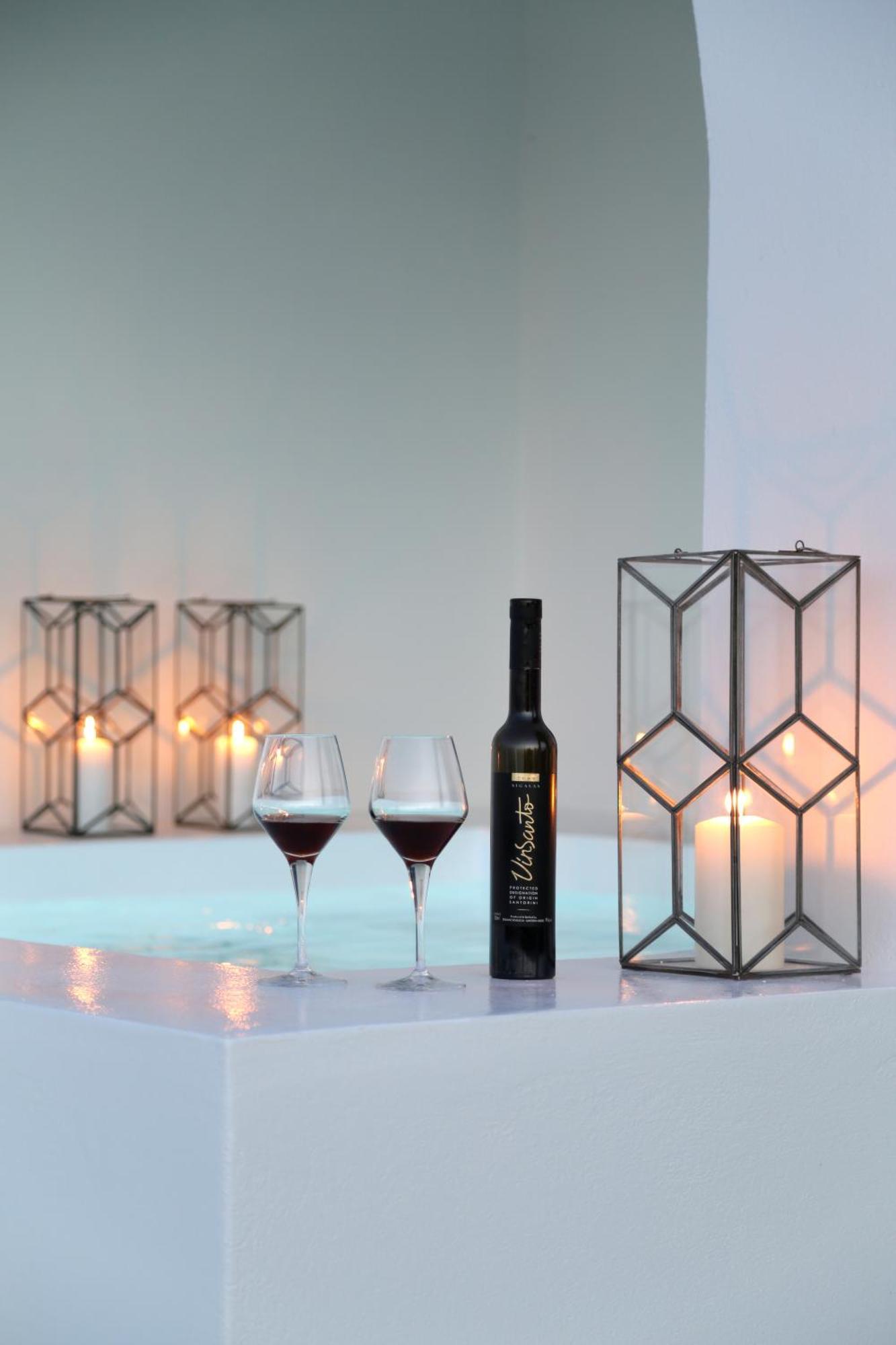 Vino Santorini Villa